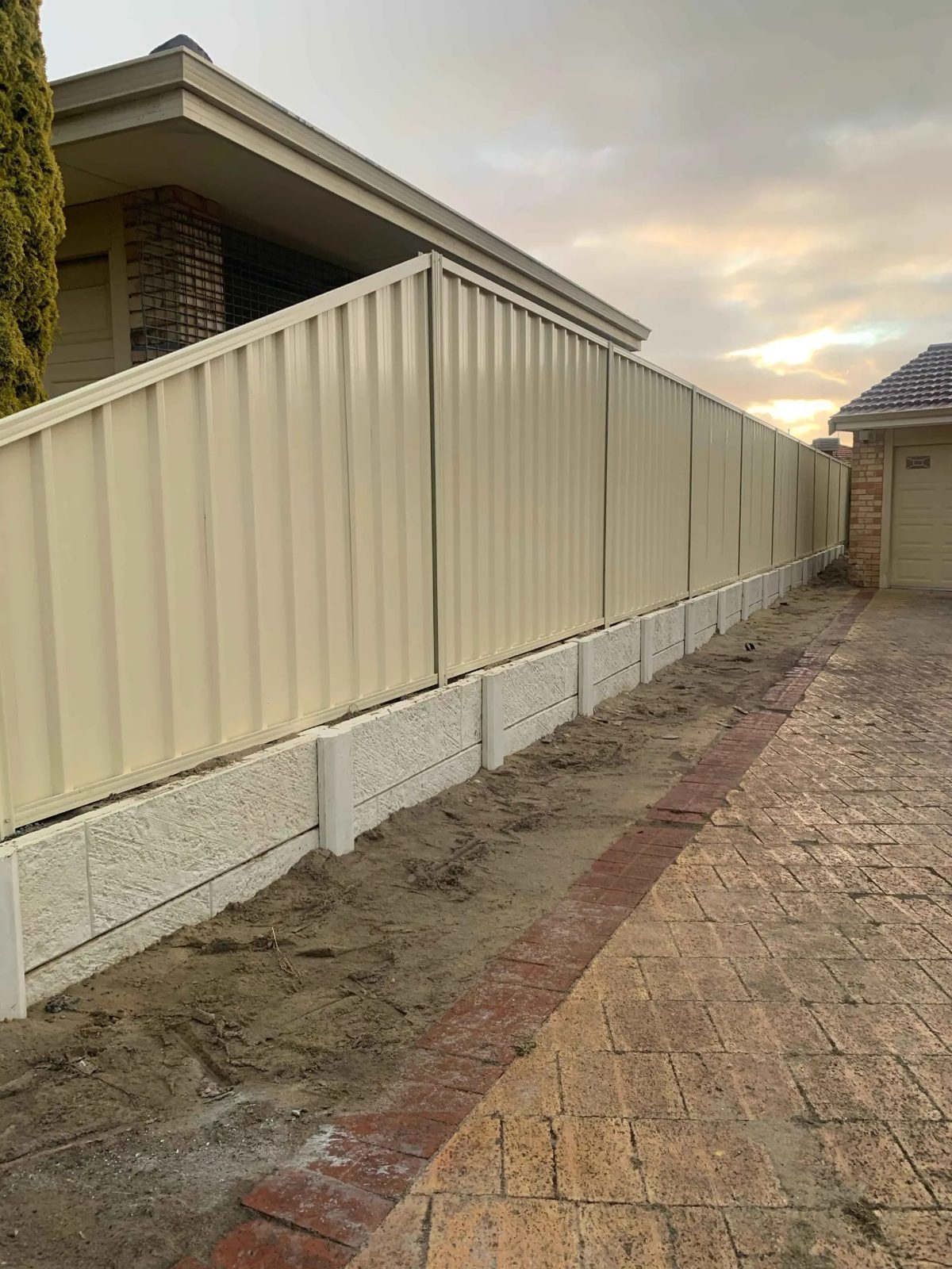 Colorbond Fencing in Woodvale